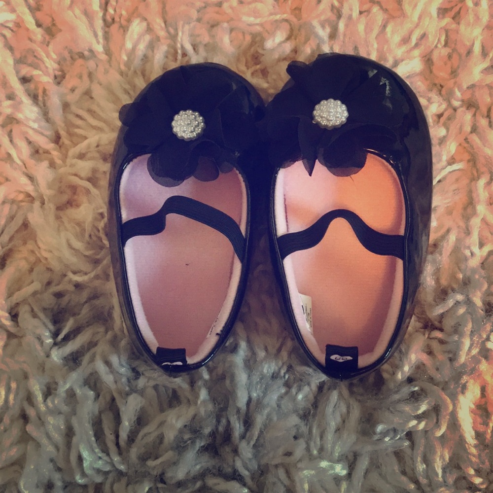 Girl shoes